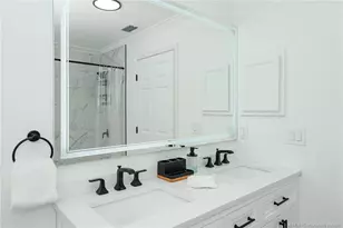 1225 SW Hunnicut Ave SW, Port Saint Lucie, FL 34953 - Photo 21