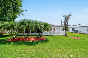 8155 13th Hole Dr, Port Saint Lucie, FL 34952 - Photo 3
