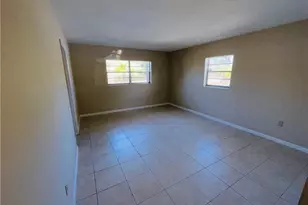 1701 Sunrise Blvd, Fort Pierce, FL 34950 - Photo 5