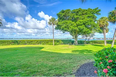184 NE Edgewater Drive #1001, Stuart, FL 34996 - Photo 9
