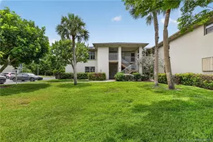 2 Lake Vista Trail, Port Saint Lucie, FL 34952 - Photo 1