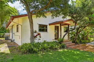 351 SE Flamingo Ave, Stuart, FL 34996 - Photo 7