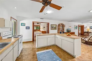 351 SE Flamingo Ave, Stuart, FL 34996 - Photo 17