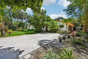 351 SE Flamingo Ave, Stuart, FL 34996 - Photo 5