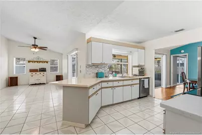 144 SW Exmore Avenue, Port Saint Lucie, FL 34983 - Photo 15