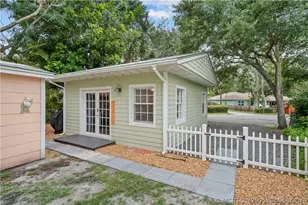 536 SW Halpatiokee St, Stuart, FL 34994 - Photo 25