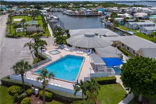 10701 S Ocean Dr, Jensen Beach, FL 34957 - Photo 37