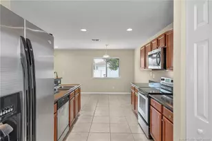 1952 SW Providence Pl, Port Saint Lucie, FL 34953 - Photo 11