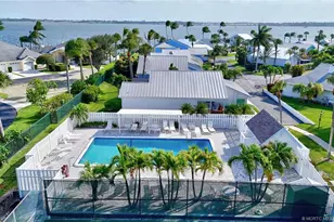 4061 NE Breakwater Dr, Jensen Beach, FL 34957 - Photo 45