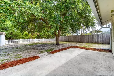 1240 SE Saint Lawrence Way, Stuart, FL 34997 - Photo 21