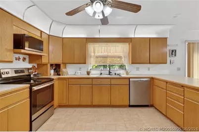 11145 SW Meadowlark Circle, Stuart, FL 34997 - Photo 19