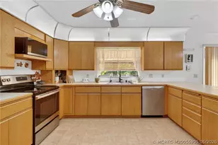 11145 SW Meadowlark Cir, Stuart, FL 34997 - Photo 19