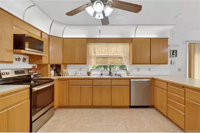 11145 SW Meadowlark Circle, Stuart, FL 34997 - Photo 21