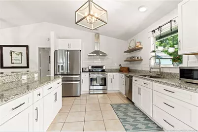 4401 SE Satinleaf Place, Stuart, FL 34997 - Photo 9