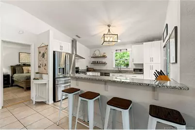 4401 SE Satinleaf Place, Stuart, FL 34997 - Photo 11