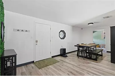 2495 NE Hickory Avenue, Jensen Beach, FL 34957 - Photo 11