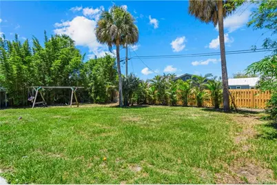 520 SE Dolphin Drive, Stuart, FL 34996 - Photo 31