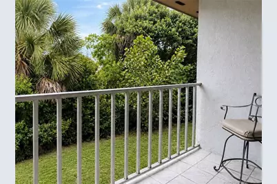 615 NW Oleander Street #202, Stuart, FL 34994 - Photo 5