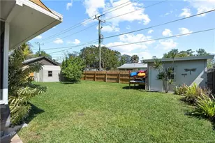523 SE Dolphin Dr, Stuart, FL 34996 - Photo 43