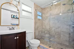523 SE Dolphin Dr, Stuart, FL 34996 - Photo 29