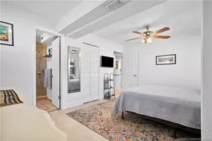 523 SE Dolphin Dr, Stuart, FL 34996 - Photo 27