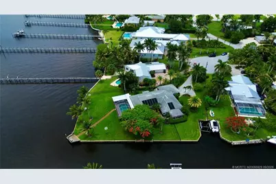 1910 NW Cove Circle, Stuart, FL 34994 - Photo 5