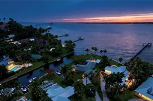 1910 NW Cove Cir, Stuart, FL 34994 - Photo 49