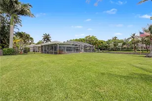 1910 NW Cove Cir, Stuart, FL 34994 - Photo 19