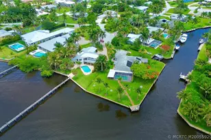 1910 NW Cove Cir, Stuart, FL 34994 - Photo 3