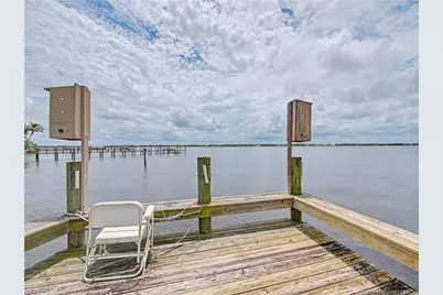 1910 NW Cove Circle, Stuart, FL 34994 - Photo 17