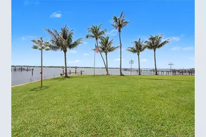 1910 NW Cove Circle, Stuart, FL 34994 - Photo 15