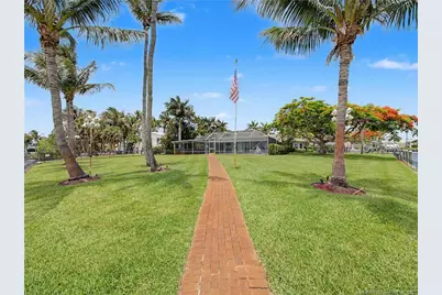 1910 NW Cove Circle, Stuart, FL 34994 - Photo 19