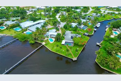1910 NW Cove Circle, Stuart, FL 34994 - Photo 1