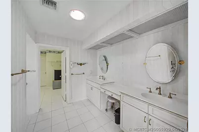 1910 NW Cove Circle, Stuart, FL 34994 - Photo 39