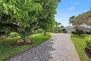 1910 NW Cove Cir, Stuart, FL 34994 - Photo 9