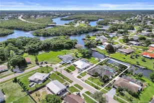 460 NE Cornwall Ave Ave, Port Saint Lucie, FL 34983 - Photo 51