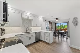 164 SE Crestwood Cir, Stuart, FL 34997 - Photo 11