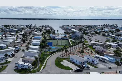 944 Nettles Boulevard, Jensen Beach, FL 34957 - Photo 29
