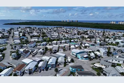 944 Nettles Boulevard, Jensen Beach, FL 34957 - Photo 25