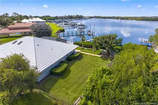 1007 SE Kitching Cove Ln, Port Saint Lucie, FL 34952 - Photo 5
