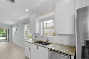 8693 SE Retreat Dr, Hobe Sound, FL 33455 - Photo 21