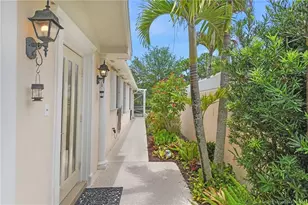 8693 SE Retreat Dr, Hobe Sound, FL 33455 - Photo 5