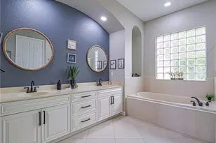 391 NW Sheffield Cir, Port Saint Lucie, FL 34983 - Photo 25