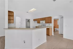 8253 Sand Pine Cir, Port Saint Lucie, FL 34952 - Photo 17