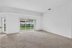 8253 Sand Pine Cir, Port Saint Lucie, FL 34952 - Photo 11