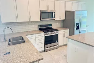 10214 SW Captiva Dr, Port Saint Lucie, FL 34987 - Photo 5