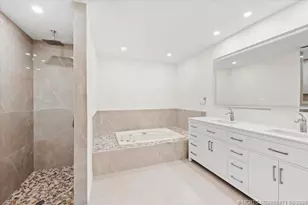 264 E River Park Dr, Jupiter, FL 33477 - Photo 11