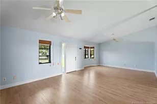 507 NE Silver Oak Terrace, Jensen Beach, FL 34957 - Photo 7