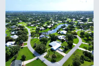 507 NE Silver Oak Terrace, Jensen Beach, FL 34957 - Photo 5