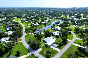 507 NE Silver Oak Terrace, Jensen Beach, FL 34957 - Photo 5